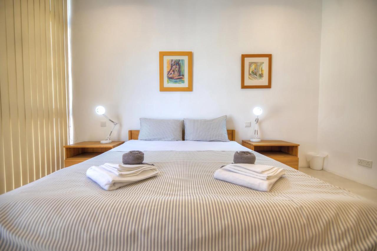 Apartment Large And Comfortable 2-bedroom In Dbri1-1 *